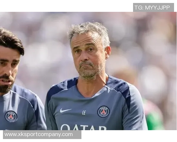 恩里克坚定支持舍瓦利耶：后卫失误不影响我们对他的信任