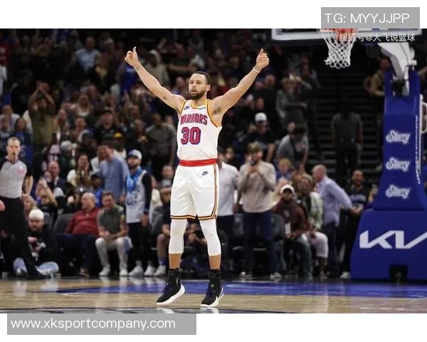 库里罚球表现出色目前13罚12中创下新高上赛季单场纪录为14次