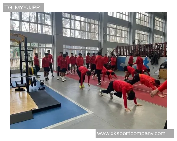 海港B队热身赛表现出色李圣龙对阵镇江队20分钟内贡献1射2传 海港B队热身赛表现出色李圣龙对阵镇江队20分钟内贡献1射2传