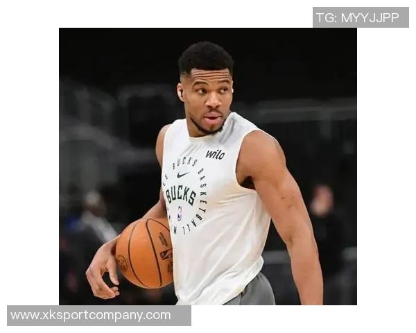 字母哥首节表现出色轻松拿下6分3篮板2助攻展现强大实力