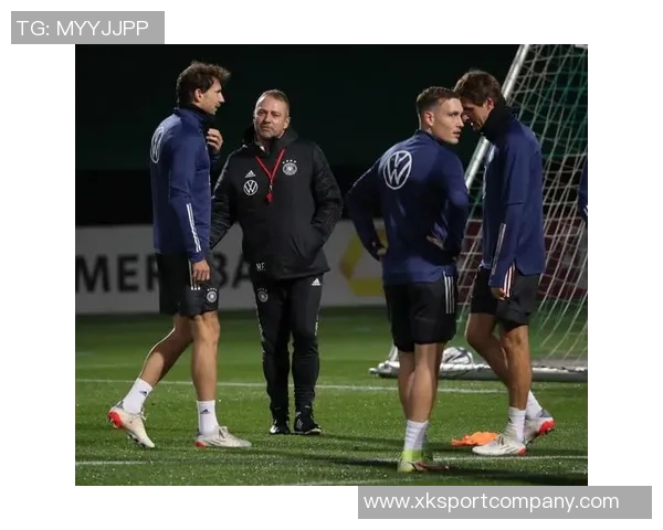 利桑德罗随队恢复有球训练预计10月底前重返赛场